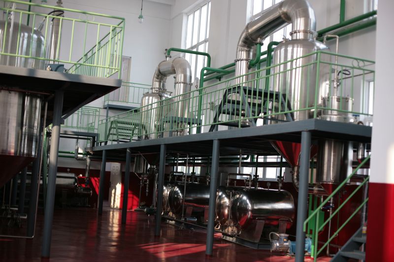 亞臨界低溫萃取設備工作原理是什么？亞臨界低溫萃取設備優(yōu)勢！